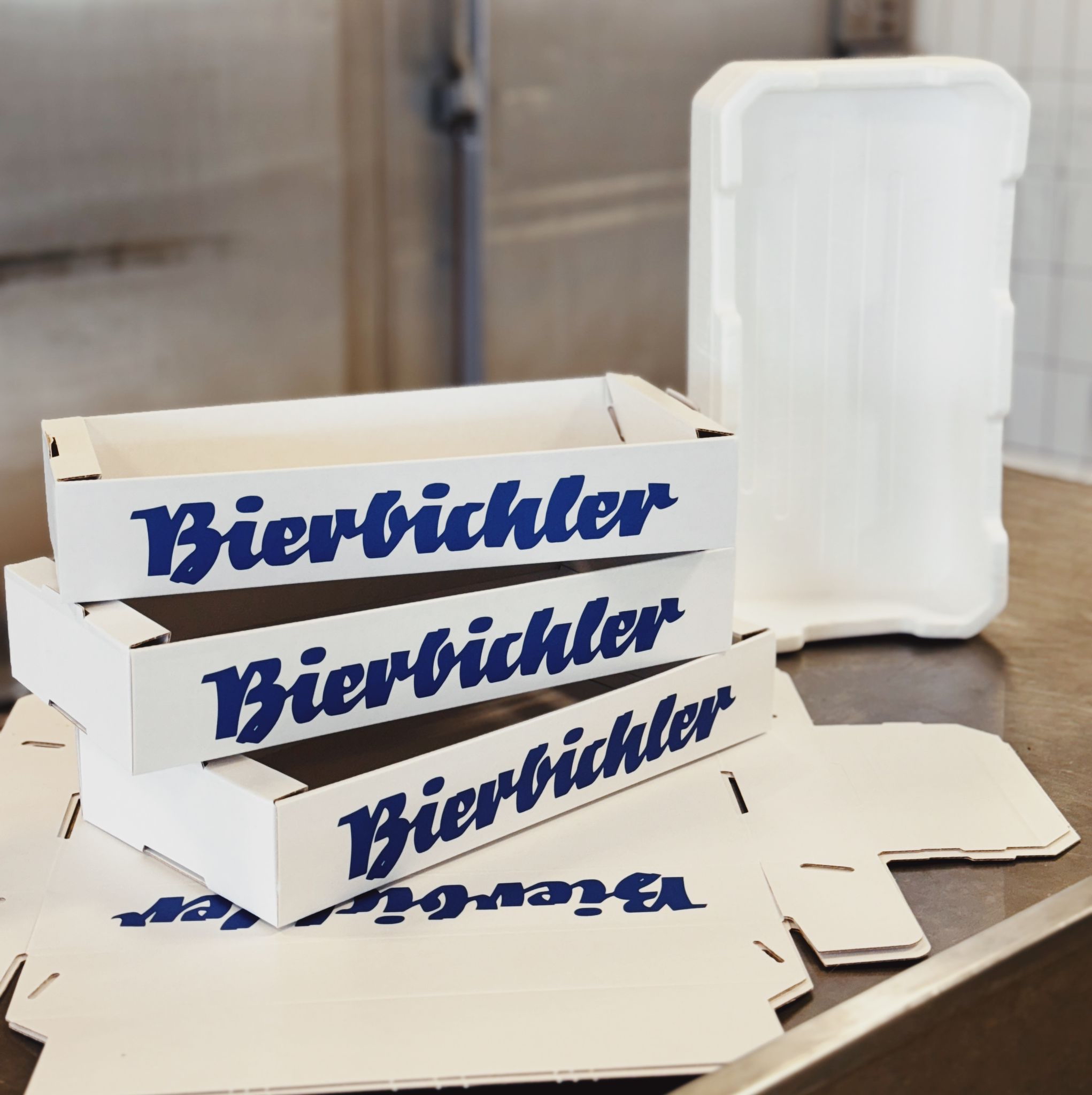 Räucherfisch in Wellpape Box