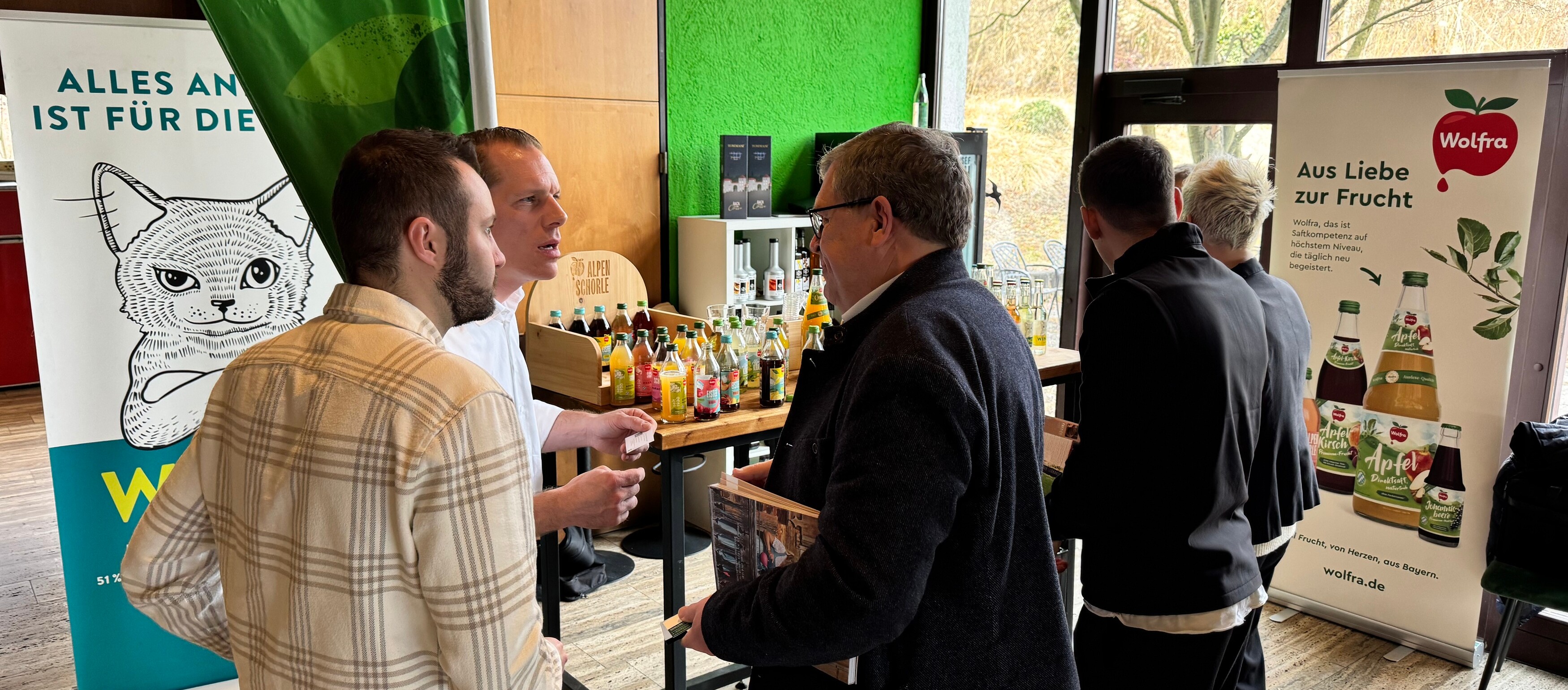 Lieferanten stellen sich bei Bierbichler vor.. 